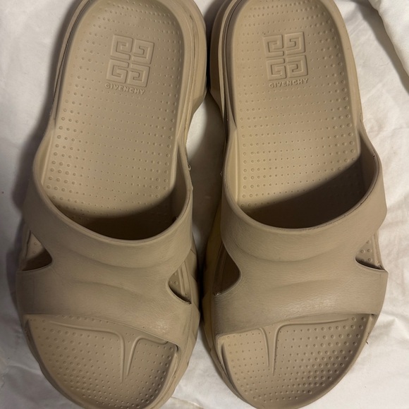 Givenchy slides - Picture 4 of 5